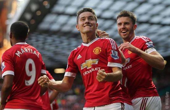 骤都由智能 骤都由智能